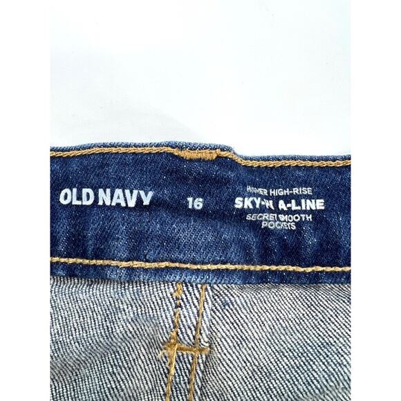 Old Navy Women's Sky In A Line Button Fly Denim Jean Shorts 16 - Picture 7 of 9